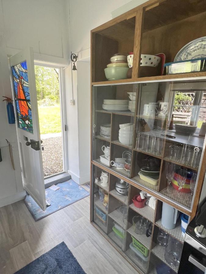 Adorable Two Bed Norfolk Broads Holiday Home - River Views With Moorings & Fishing Stalham Exterior photo